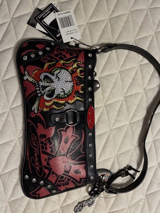 ED HARDY Black and Pink Studded Shoulder Bag/Crossbody Bag with Skull/Cross
🥰